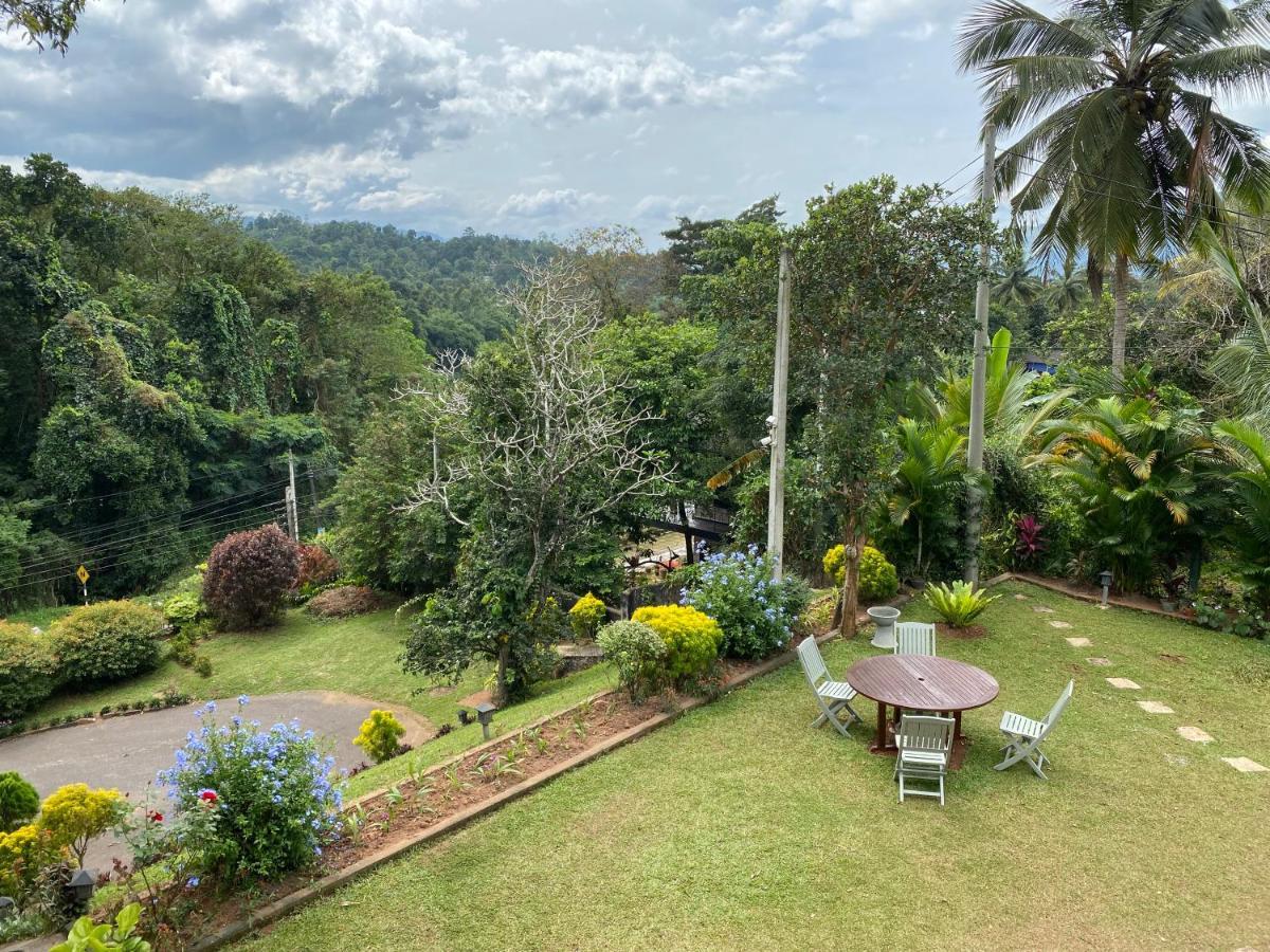 Villa Nilmalee Gampola Exterior foto