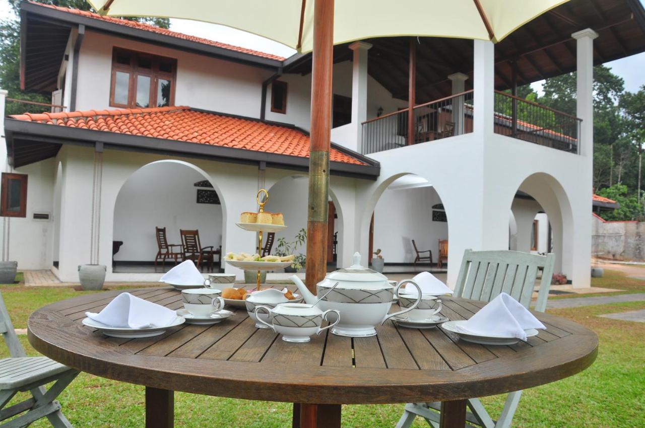 Villa Nilmalee Gampola Exterior foto