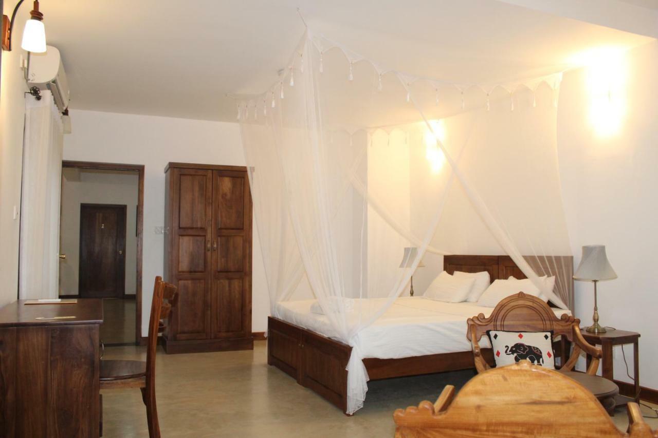 Villa Nilmalee Gampola Exterior foto