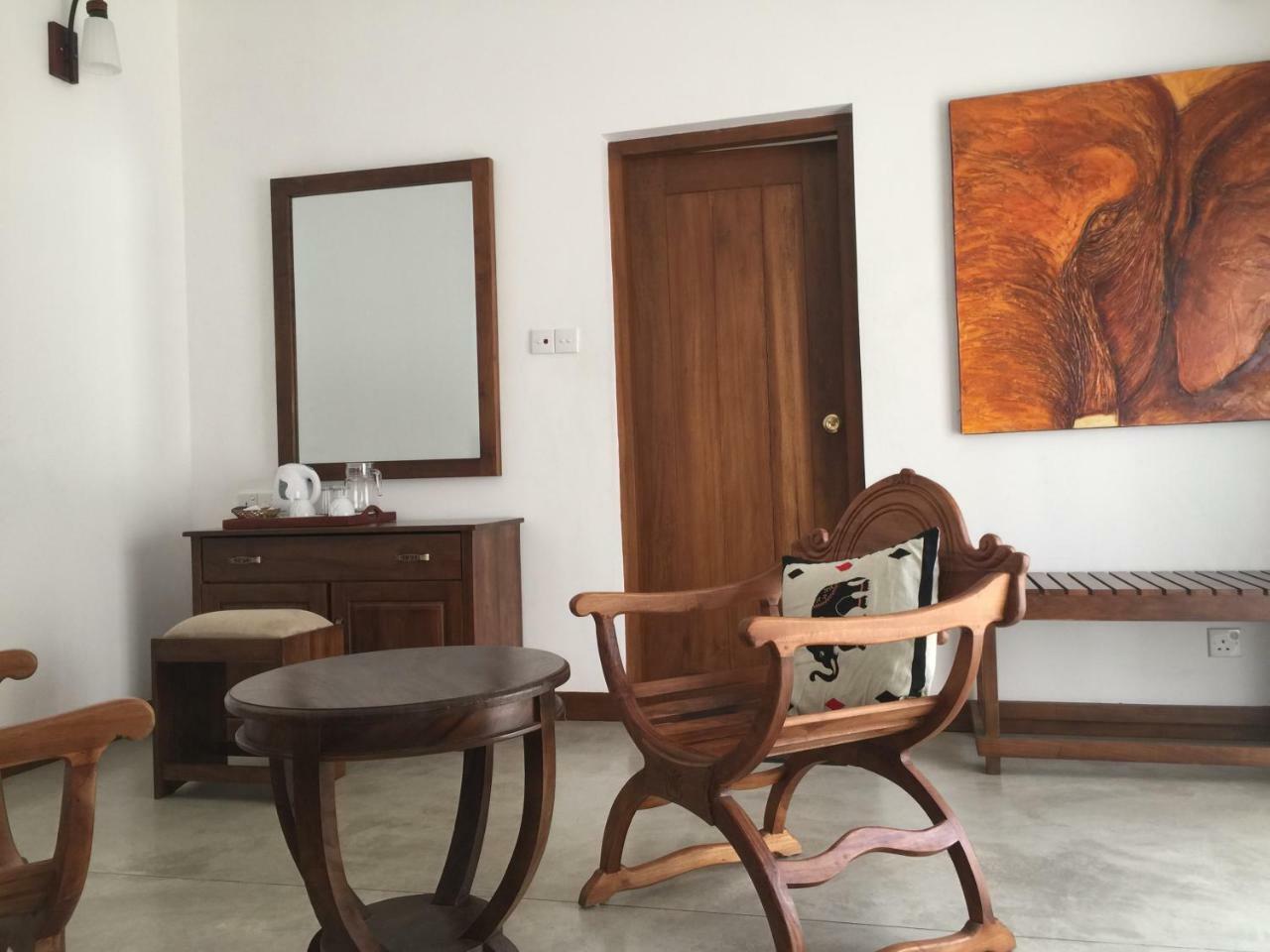 Villa Nilmalee Gampola Exterior foto