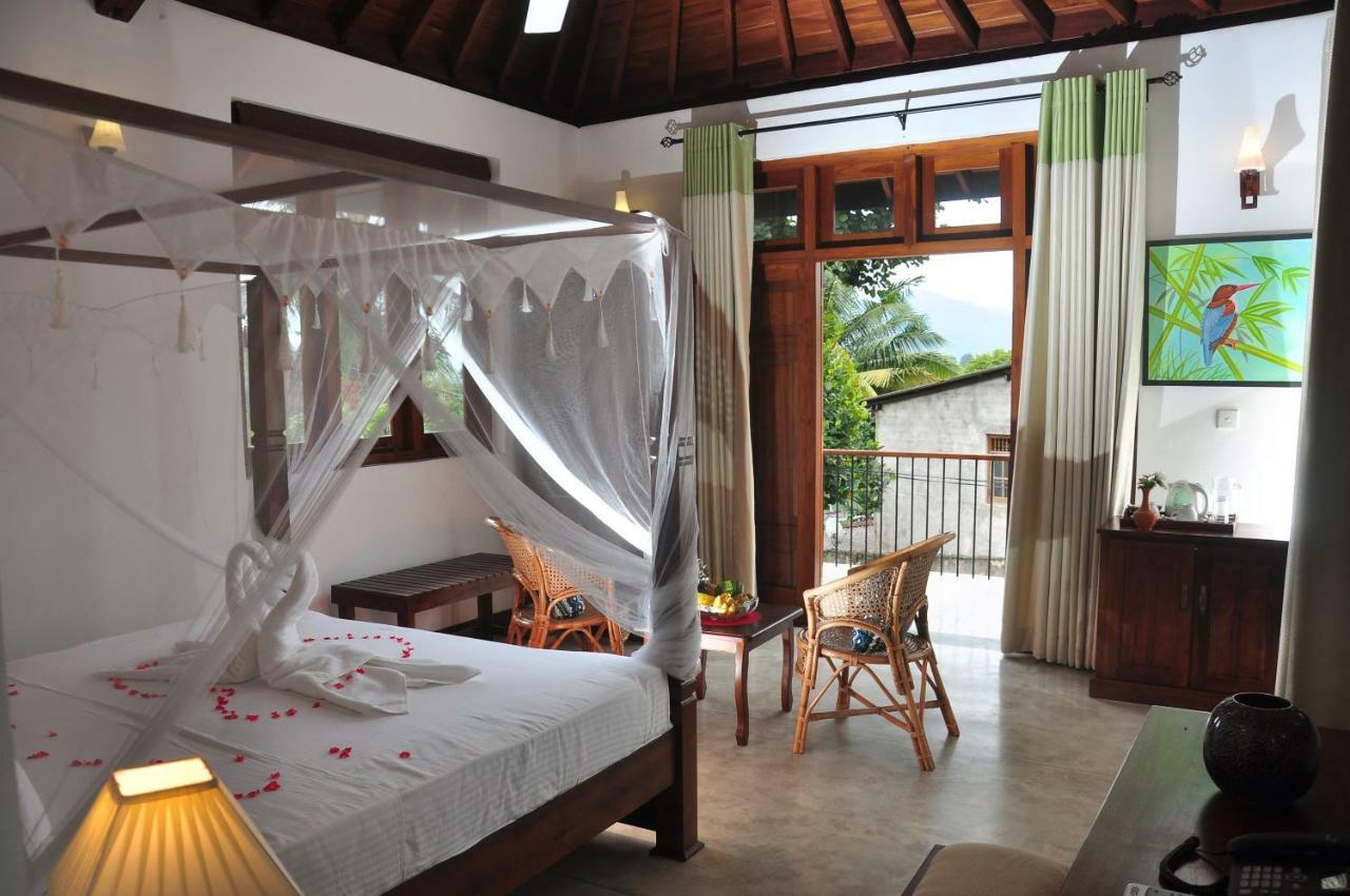 Villa Nilmalee Gampola Exterior foto